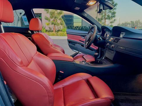 Used 2010 BMW M3 Coupe image 25