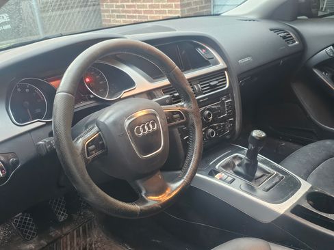 Used 2011 Audi A5 2.0T Premium image 5