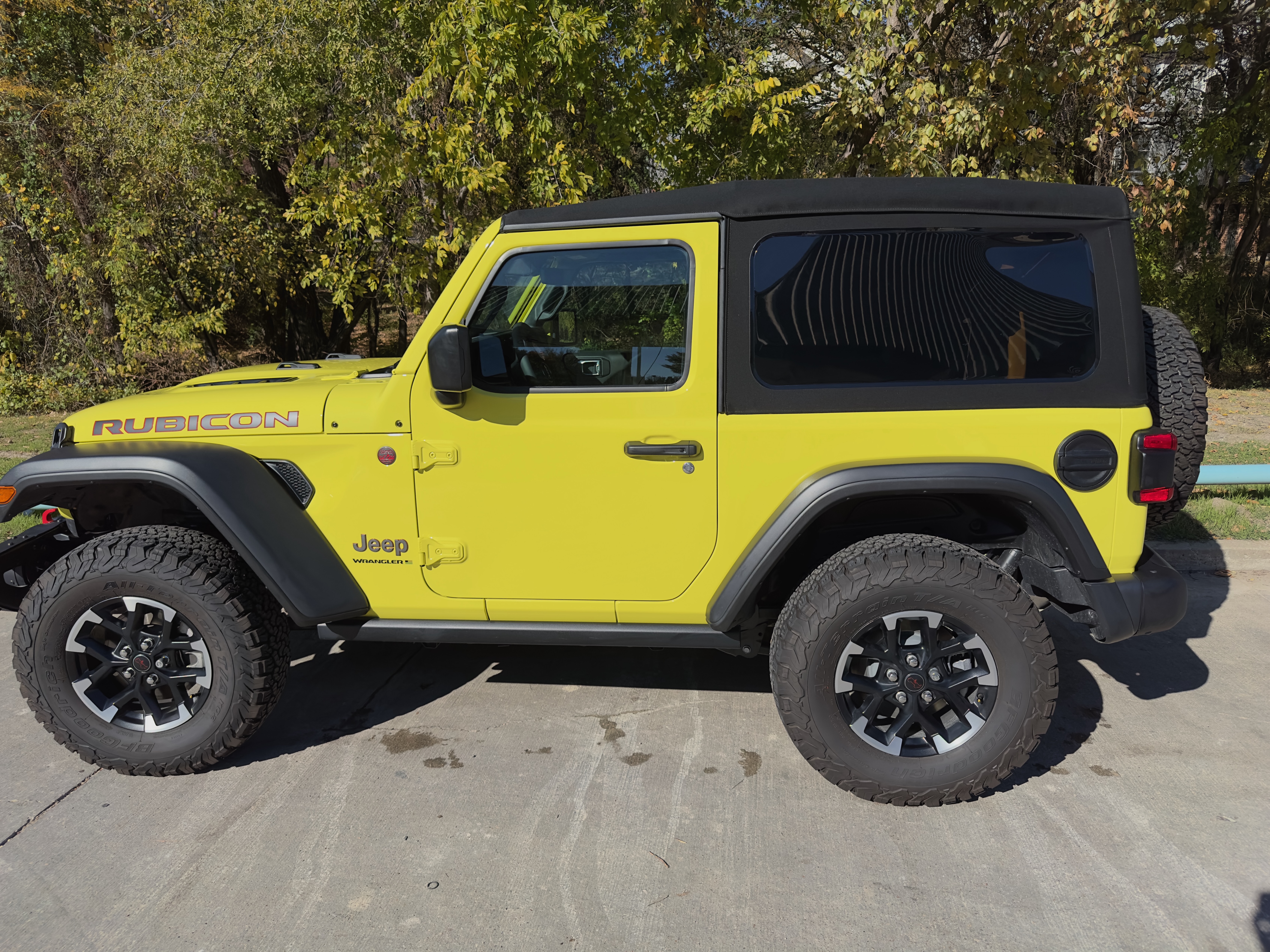 Used 2024 Jeep Wrangler Rubicon w/ Capability Package AWD/4WD image 4