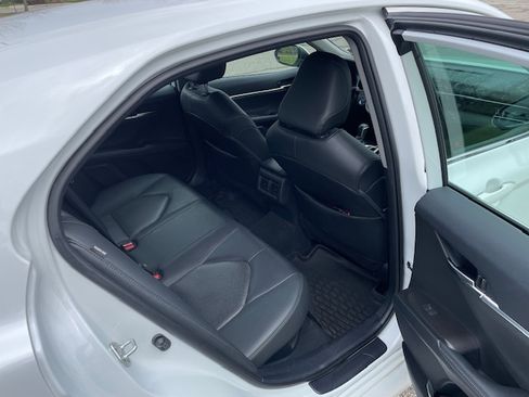 Used 2023 Toyota Camry XLE image 11