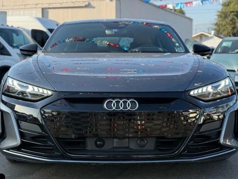 Used 2022 Audi e-tron GT Premium Plus image 9