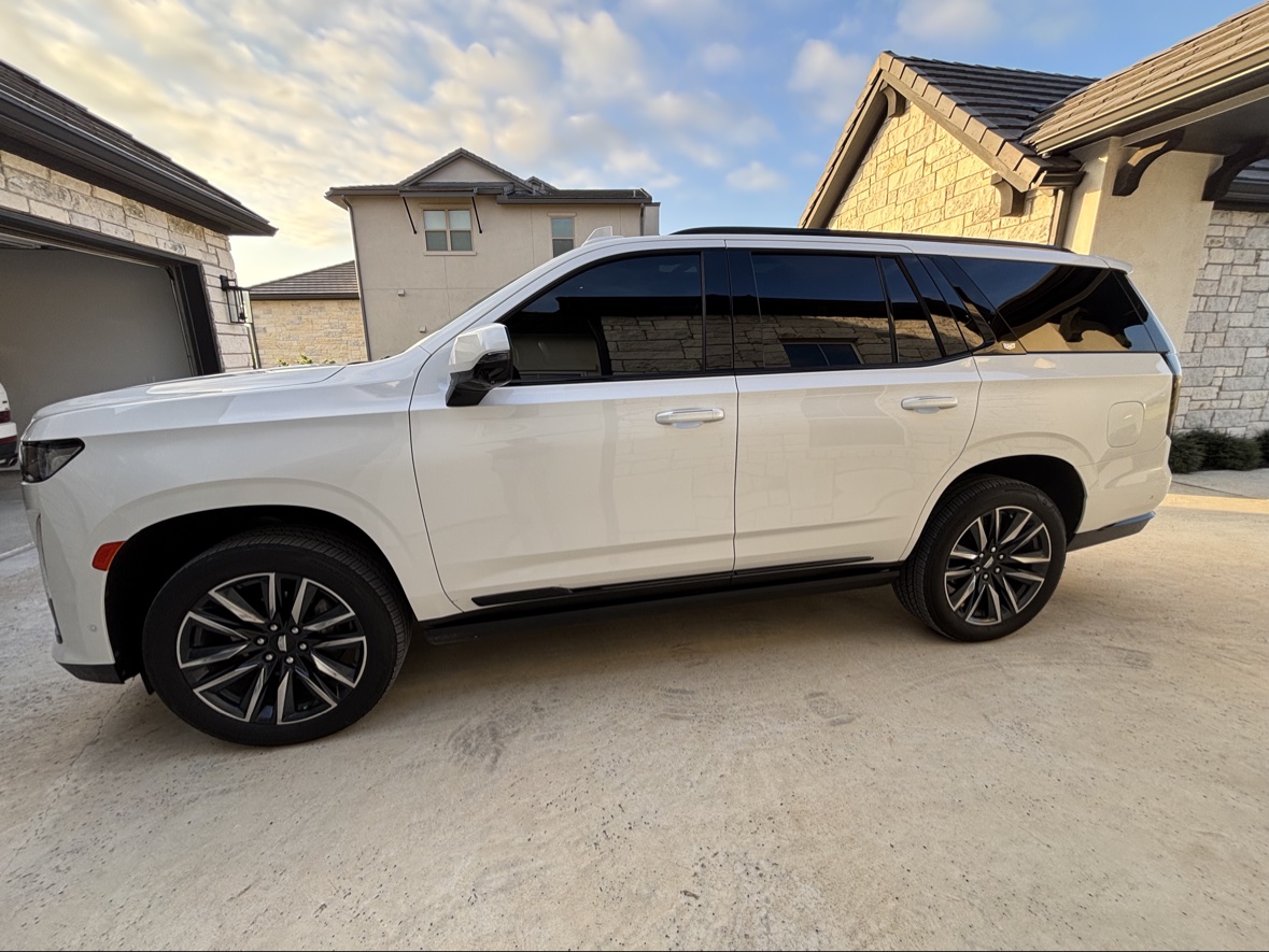 Used 2024 Cadillac Escalade Sport Platinum AWD/4WD image 4