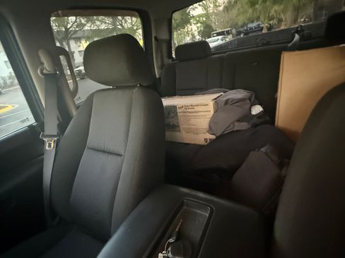 Used 2011 Chevrolet Silverado 3500 LT image 10