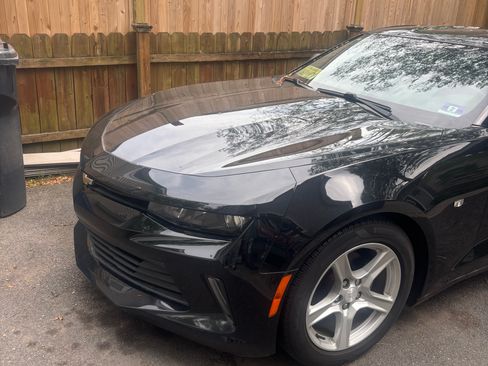 Used 2016 Chevrolet Camaro LT RWD image 2