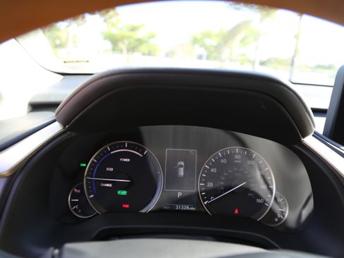 Used 2022 Lexus RX 450h AWD w/ Premium Package image 22