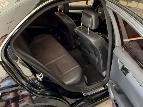 Used 2011 Mercedes-Benz C 300 C 300 4MATIC Luxury Sedan 4D image 12