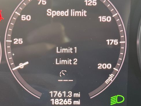 Used 2021 Porsche 911 Carrera image 9