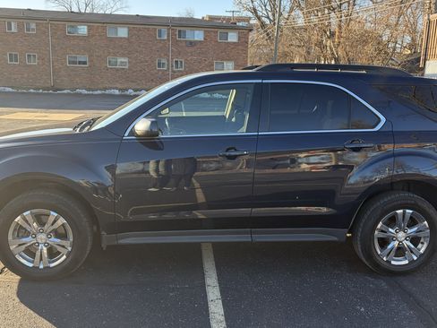 Used 2015 Chevrolet Equinox LT w/ Driver Convenience Package image 2