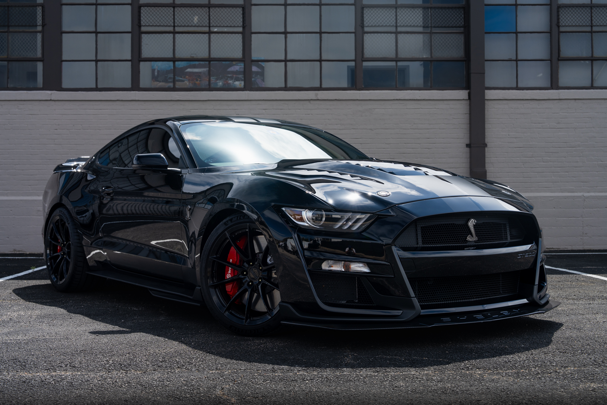 Used 2020 Ford Mustang Shelby GT500 w/ Technology Package RWD image 1