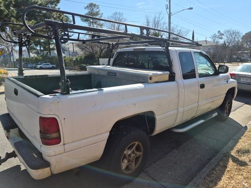 Used 2000 Dodge Ram 1500 Truck 2WD Quad Cab image 11
