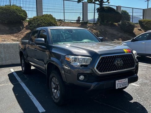 Used 2019 Toyota Tacoma SR5 RWD image 8