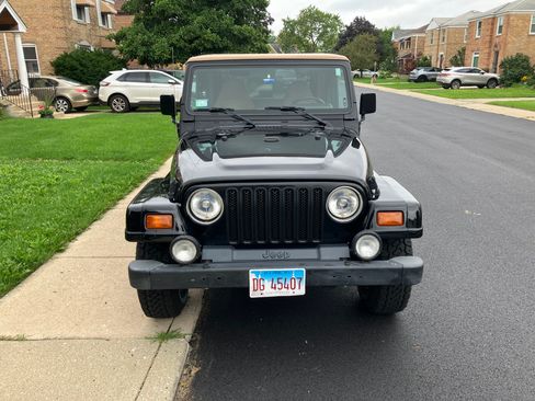 Used 1998 Jeep Wrangler Sahara AWD/4WD image 6