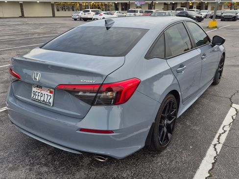 Used 2023 Honda Civic Sport image 6