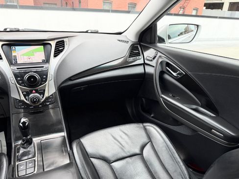 Used 2012 Hyundai Azera Sedan 4D image 14