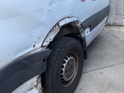 Used 2013 Mercedes-Benz Sprinter 2500 image 14