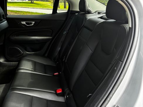 Used 2024 Volvo S60 B5 Core FWD image 19