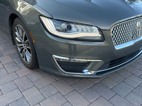 Used 2017 Lincoln MKZ Premiere image 16