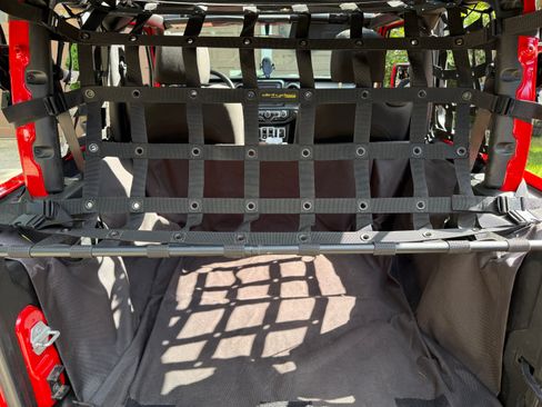 Used 2018 Jeep Wrangler Sport AWD/4WD image 29