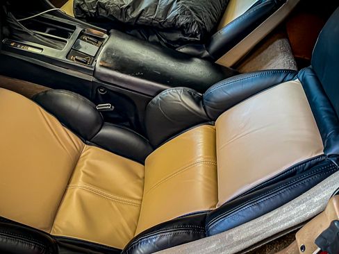 Used 1992 Chevrolet Corvette Convertible image 13