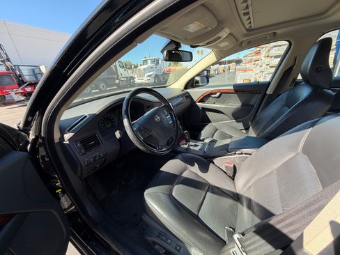 Used 2009 Volvo V70 image 10