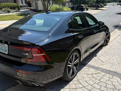 Used 2019 Volvo S60 T6 R-Design AWD/4WD image 8