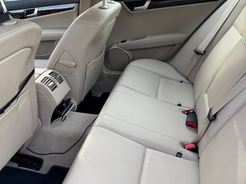 Used 2012 Mercedes-Benz C 250 Sedan image 9