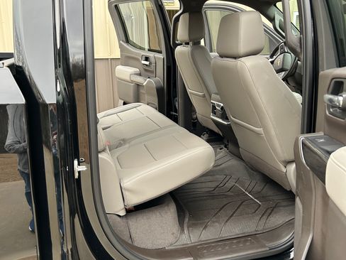 Used 2019 Chevrolet Silverado 1500 LTZ image 10