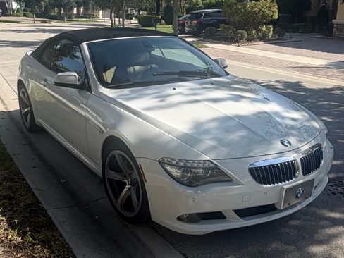 Used 2010 BMW 650i Convertible RWD image 10