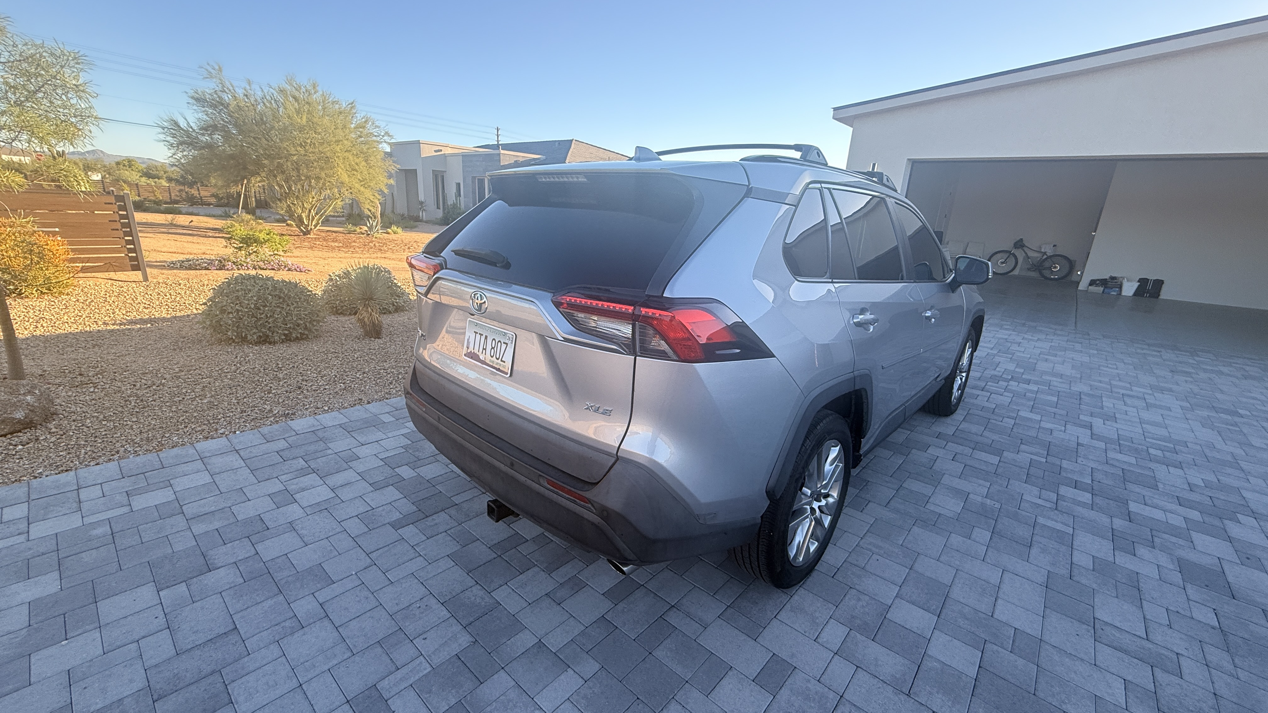 Used 2021 Toyota RAV4 XLE Premium FWD image 11