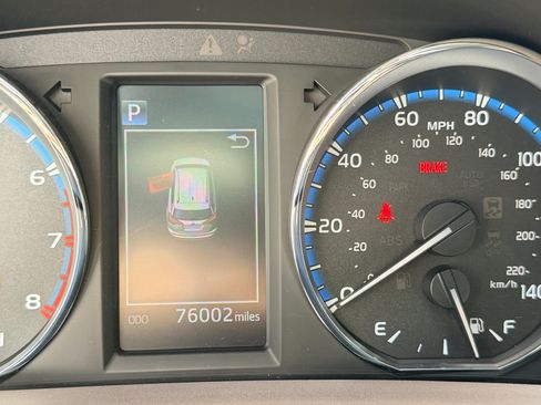 Used 2016 Toyota RAV4 XLE image 10