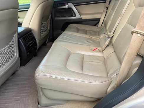 Used 2008 Toyota Land Cruiser image 12