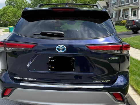 Used 2023 Toyota Highlander Platinum AWD/4WD image 6