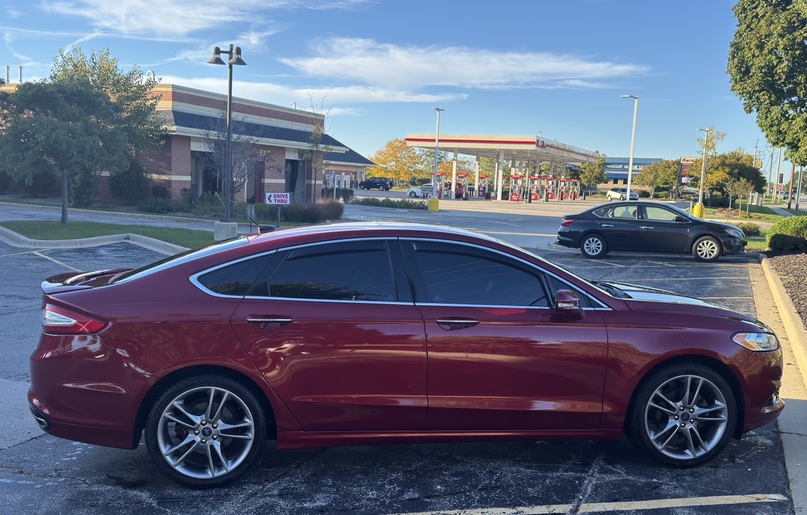 Used 2016 Ford Fusion Titanium FWD image 6