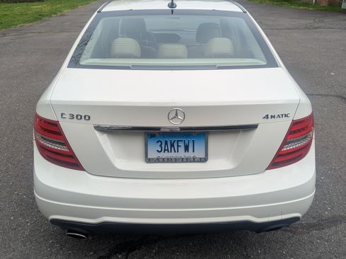 Used 2012 Mercedes-Benz C 300 4MATIC Sedan image 6