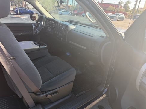 Used 2008 GMC Sierra 1500 SLE w/ Pro Grade Edition image 5