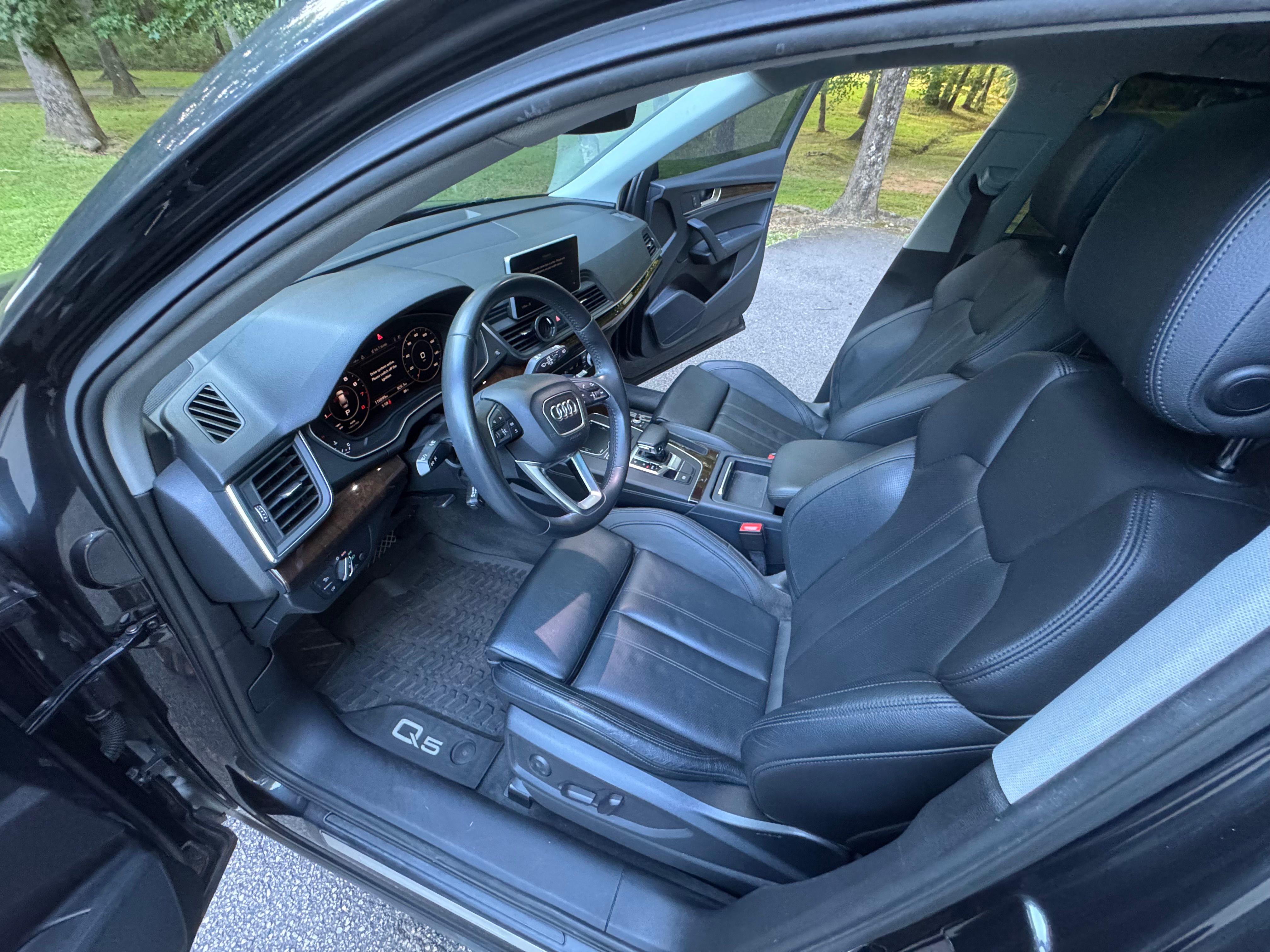 Used 2018 Audi Q5 2.0T Premium Plus w/ Premium Plus Package AWD/4WD image 28