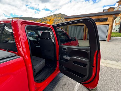 Used 2017 Chevrolet Silverado 1500 LT w/ All Star Edition AWD/4WD image 9