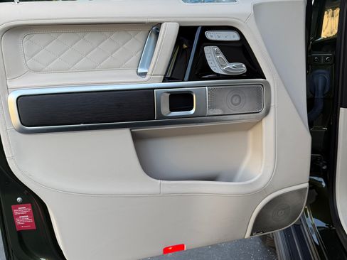 Used 2025 Mercedes-Benz G 550 image 11