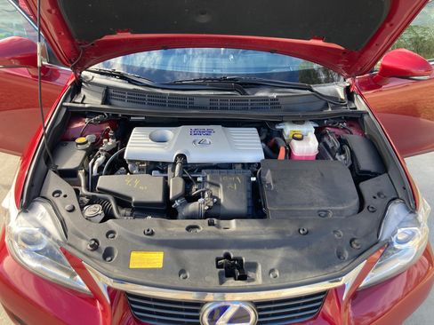 Used 2012 Lexus CT 200h Premium image 17