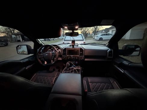 Used 2019 Ford F150 XLT w/ Equipment Group 302A Luxury image 11