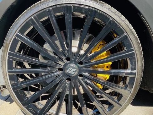 Used 2011 Rolls-Royce Ghost image 13