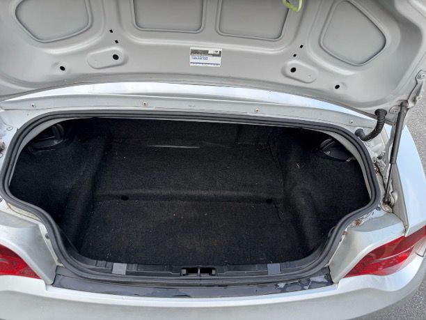 Used 2006 BMW Z4 3.0i RWD image 18
