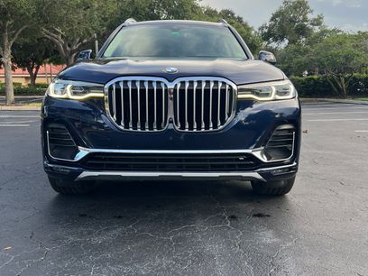 Used 2021 BMW X7 xDrive40i w/ Premium Package 2