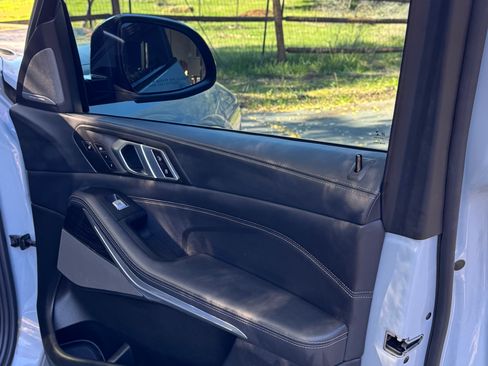 Used 2023 BMW X7 xDrive40i w/ Executive Package image 23