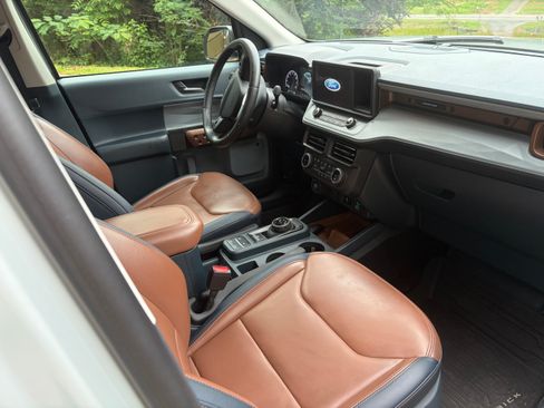 Used 2024 Ford Maverick Lariat w/ 4K Tow Package AWD/4WD image 7