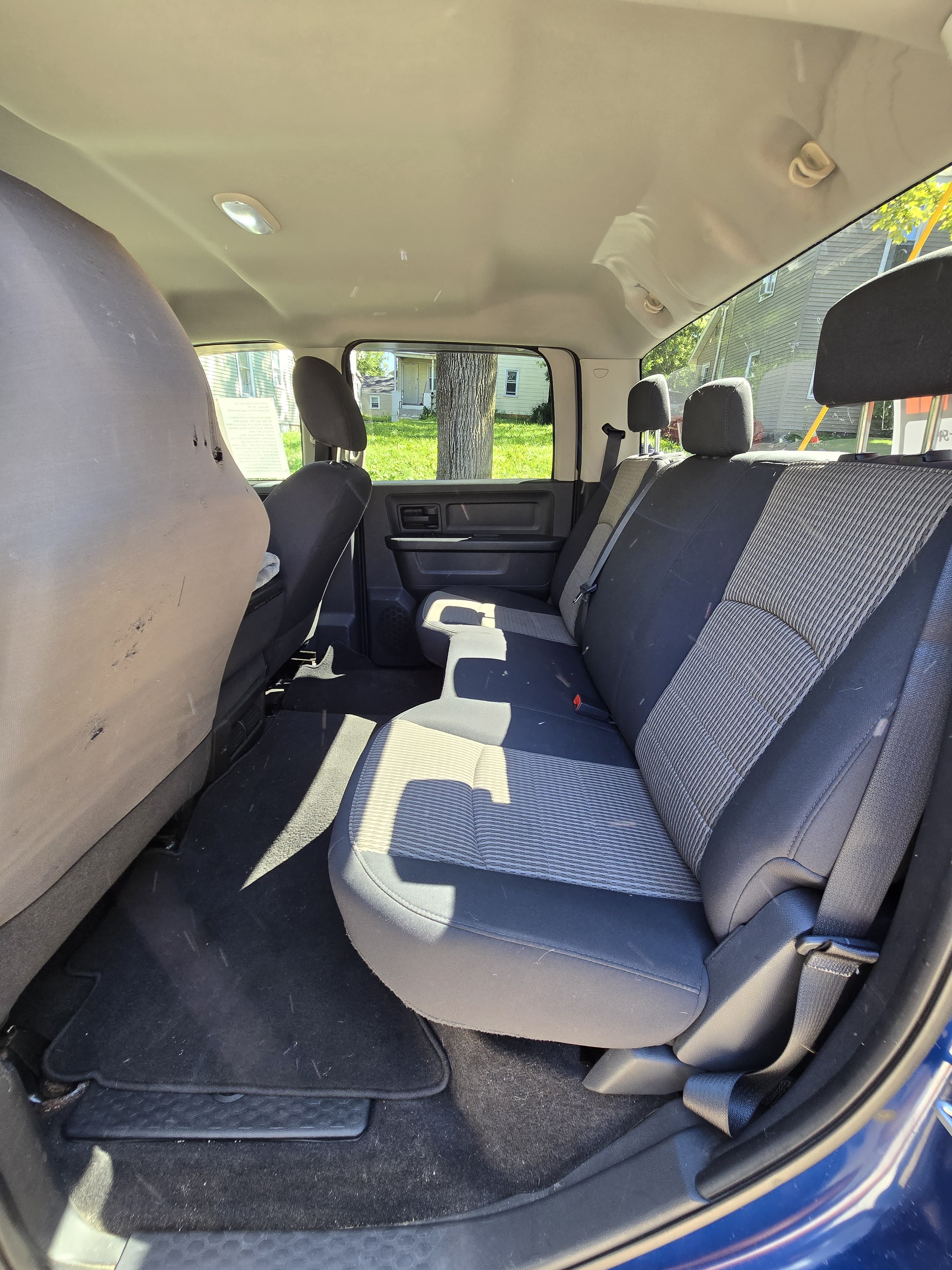 Used 2010 Dodge Ram 1500 Truck ST w/ SXT Appearance Group AWD/4WD image 16