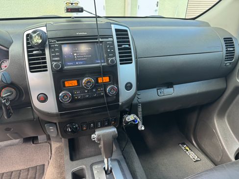 Used 2017 Nissan Frontier PRO-4X w/ Pro-4x Luxury Package image 8