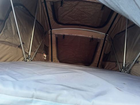 Used 2019 Nissan Versa SV image 6