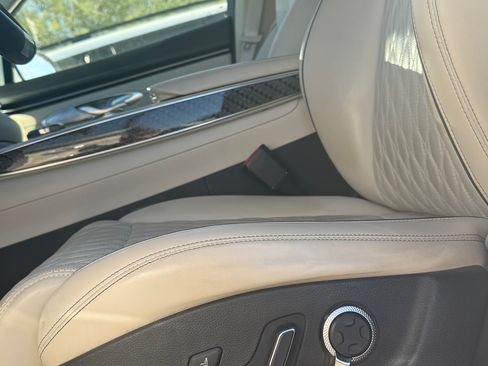 Used 2022 Genesis GV70 3.5T Sport w/ Sport Prestige Package image 19