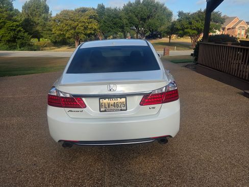 Used 2015 Honda Accord EX-L image 4